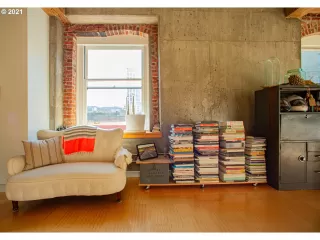 Photo #3: 21046940 Listing