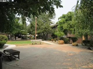 Photo #3: 21046942 Listing