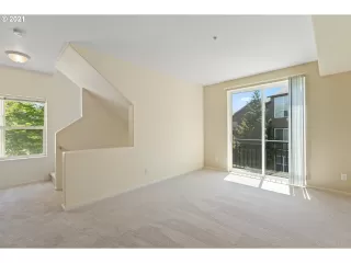Photo #2: 21047091 Listing