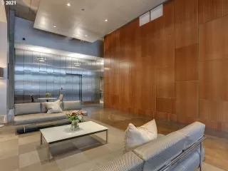 Photo #3: 21047172 Listing