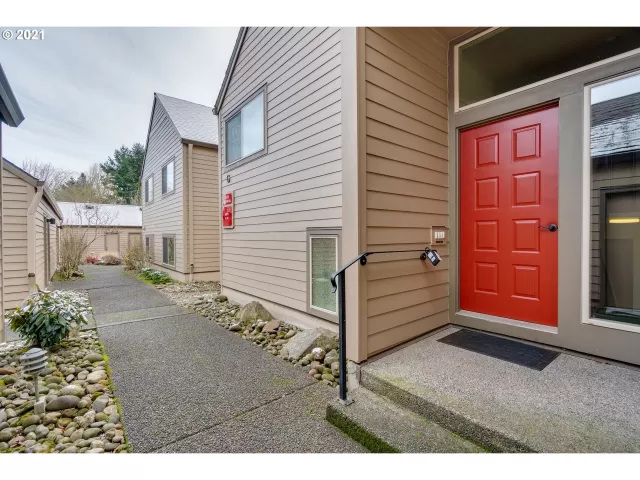 MLS: 21047516 Condo For Sale