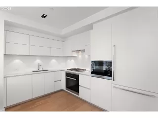 Photo #3: 21048212 Listing