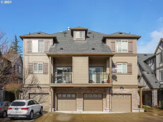 Photo #6: 21048845 Listing