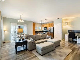 Photo #3: 21050038 Listing 