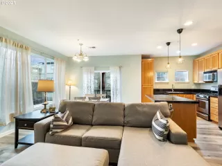 Photo #4: 21050038 Listing 