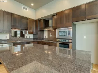 Photo #1: 21050455 Listing