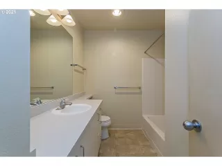 Photo #3: 21050817 Listing 