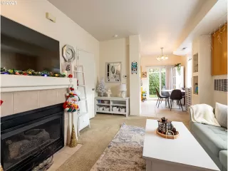 Photo #3: 21050885 Listing