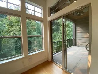 Photo #2: 21051100 Listing