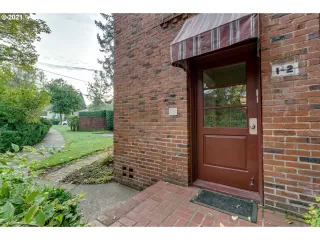 Photo #2: 21051577 Listing 