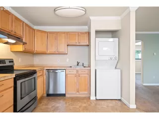 Photo #2: 21053654 Listing