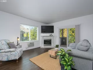 Photo #1: 21053743 Listing