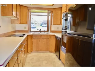 Photo #3: 21053750 Listing 