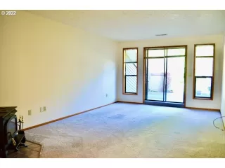 Photo #5: 21053750 Listing 