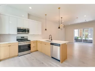 Photo #4: 21054427 Listing 