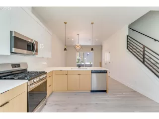 Photo #5: 21054427 Listing 