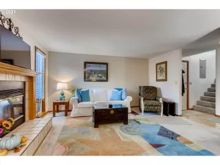 Photo #5: 21054475 Listing