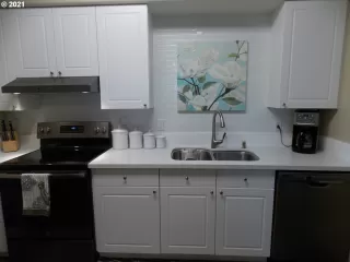 Photo #5: 21054587 Listing 
