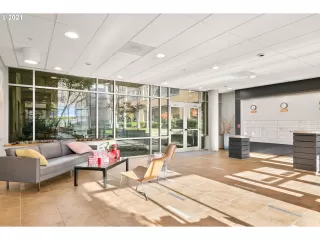 Photo #3: 21055348 Listing