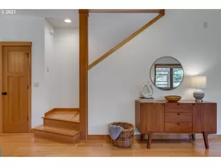 Photo #6: 21055577 Listing 