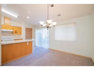 Photo #6: 21055721 Listing