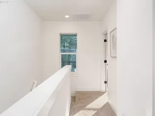 Photo #2: 21056930 Listing