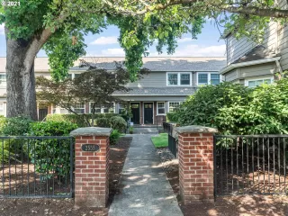 Photo #1: 21057377 Listing