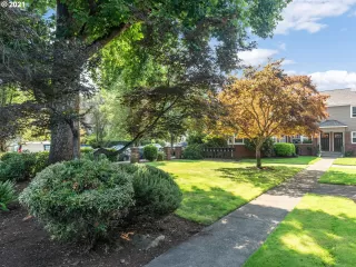 Photo #3: 21057377 Listing