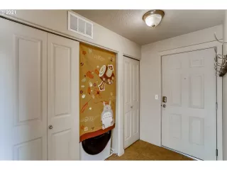 Photo #3: 21057548 Listing