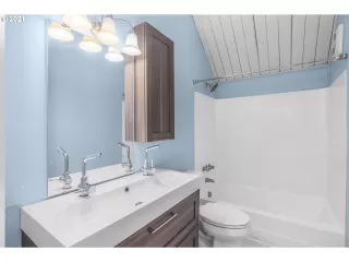 Photo #6: 21057619 Listing 