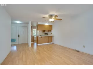 Photo #2: 21058060 Listing