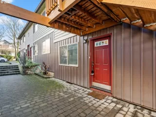 Photo #3: 21058549 Listing