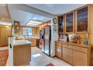 Photo #3: 21058663 Listing