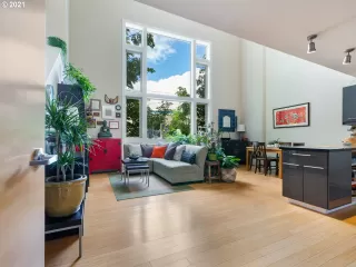 Photo #3: 21059141 Listing