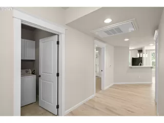 Photo #2: 21059187 Listing