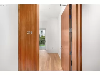 Photo #1: 21059338 Listing