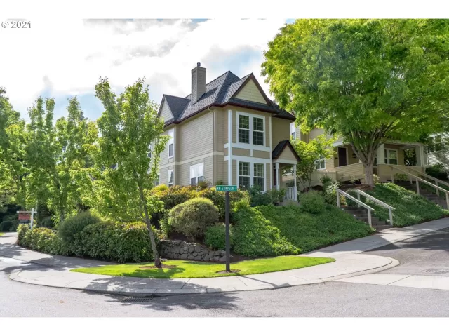 MLS: 21059673 Condo For Sale