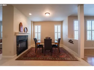 Photo #6: 21059673 Listing