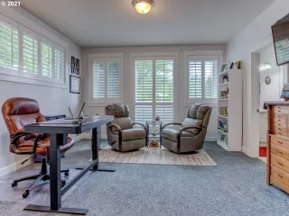 Photo #5: 21059915 Listing