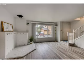 Photo #2: 21061472 Listing