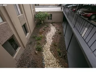 Photo #3: 21061731 Listing