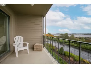 Photo #5: 21061731 Listing