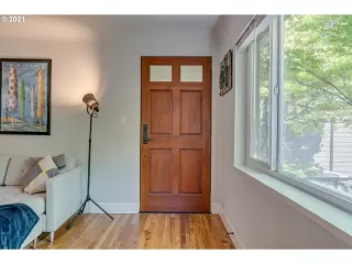 Photo #2: 21061780 Listing