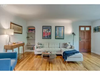 Photo #4: 21061780 Listing