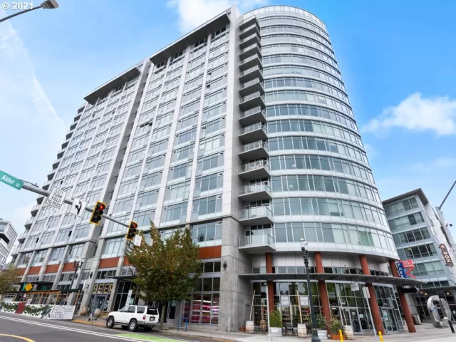 MLS: 21062108 Condo For Sale