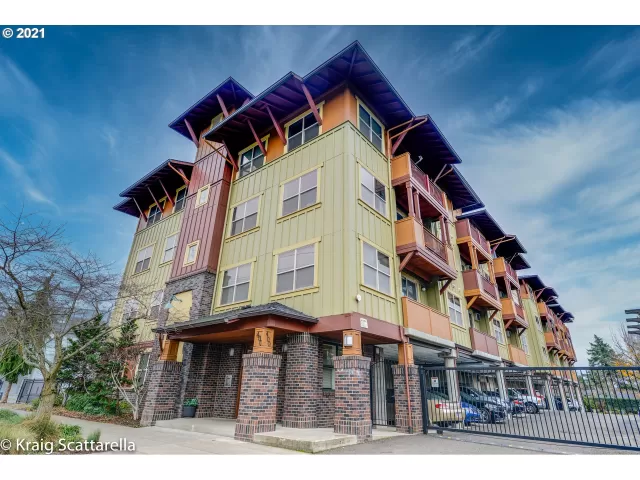 MLS: 21062622 Condo For Sale