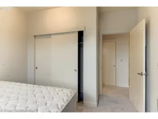 Photo #4: 21062622 Listing