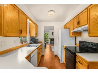 Photo #1: 21063111 Listing