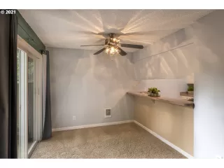 Photo #5: 21063640 Listing