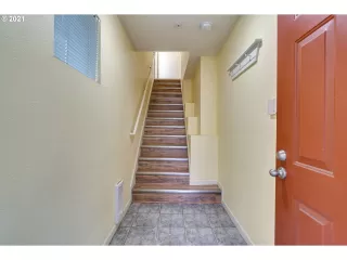 Photo #2: 21064035 Listing